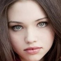 India Eisley Meztelen