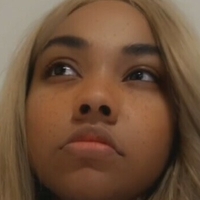 Iris_black21 Meztelen