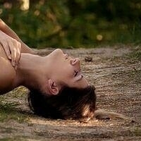 Isa._belle._ Meztelen