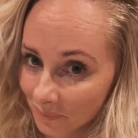 Jacqueline Sparrow Meztelen