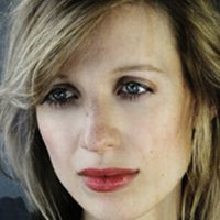 Janina Schauer Meztelen