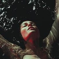 Jessie J Meztelen