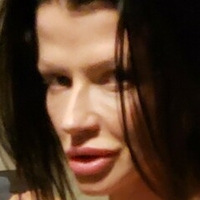 joslynjames Meztelen