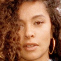 Joy Denalane Meztelen