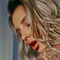 Juju Brais / Julia Abrams Meztelen