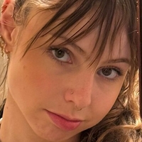 Julia Sinclair Meztelen