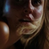 Julianna Guill Meztelen