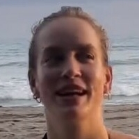 Justleo Meztelen