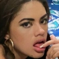 karlyfornos Meztelen