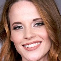 Katie Leclerc Meztelen