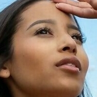 Keasha April Meztelen