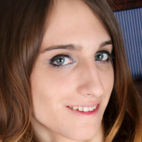 Kelly Klaymour Meztelen