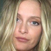 kenziemachome Meztelen