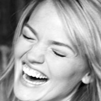 Kiley B. Moore Meztelen