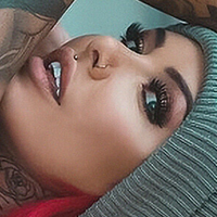 Kimberley Ann Meztelen