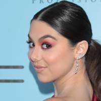 Kira Kosarin Meztelen