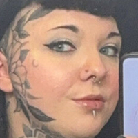 kirakatfree Meztelen