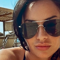 Lala Aluas Meztelen