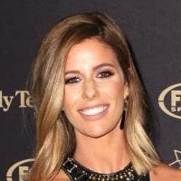 Lara Pitt Meztelen