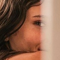 Larissa Robertson Meztelen