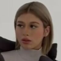 Laurimfgarciaa Meztelen