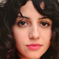 Layla Khoshnoudi Meztelen