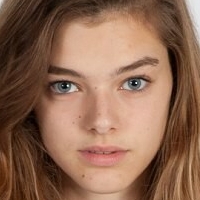 Lea Haesaert Meztelen