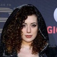 Leila Lowfire Meztelen