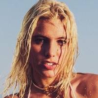 Lele Pons Meztelen