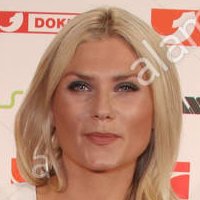 Leslie Nachmann Meztelen
