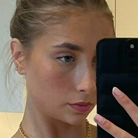 Lilly Phillips Meztelen