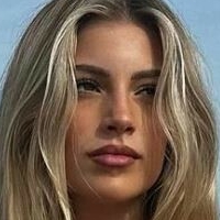 Lily Rowland Meztelen