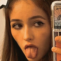 Lily Wichern Meztelen
