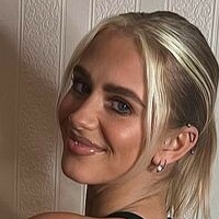 Lisa Price Meztelen