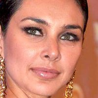 Lisa Ray Meztelen