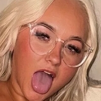 Little Blonde Meztelen