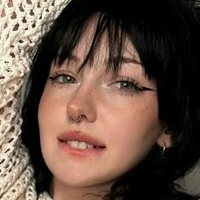 lowkey_deadinside Meztelen