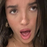 Lucylitt Meztelen