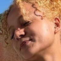 Luiza Góes Meztelen