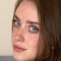 Magui Ansuz Meztelen