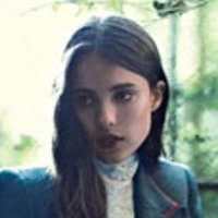 Margaret Qualley Meztelen