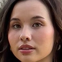Maria Reus Huang Meztelen
