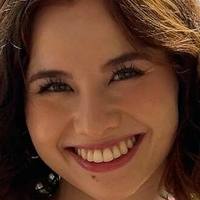 Mariareushuang Meztelen