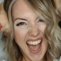 MaverickMother Meztelen