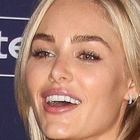 Michelle Randolph Meztelen