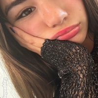 mileysecret Meztelen