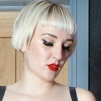 Mistress Petite Meztelen