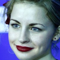 Molly Dunsworth Meztelen