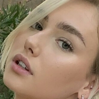 mollyomaliamollyomaliaaa Meztelen