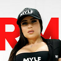 MYLFthe Month Meztelen